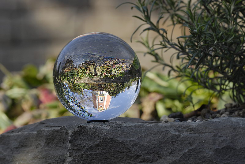 Glaskugel_DDC6779 Kopie.jpg   26.04.jpg